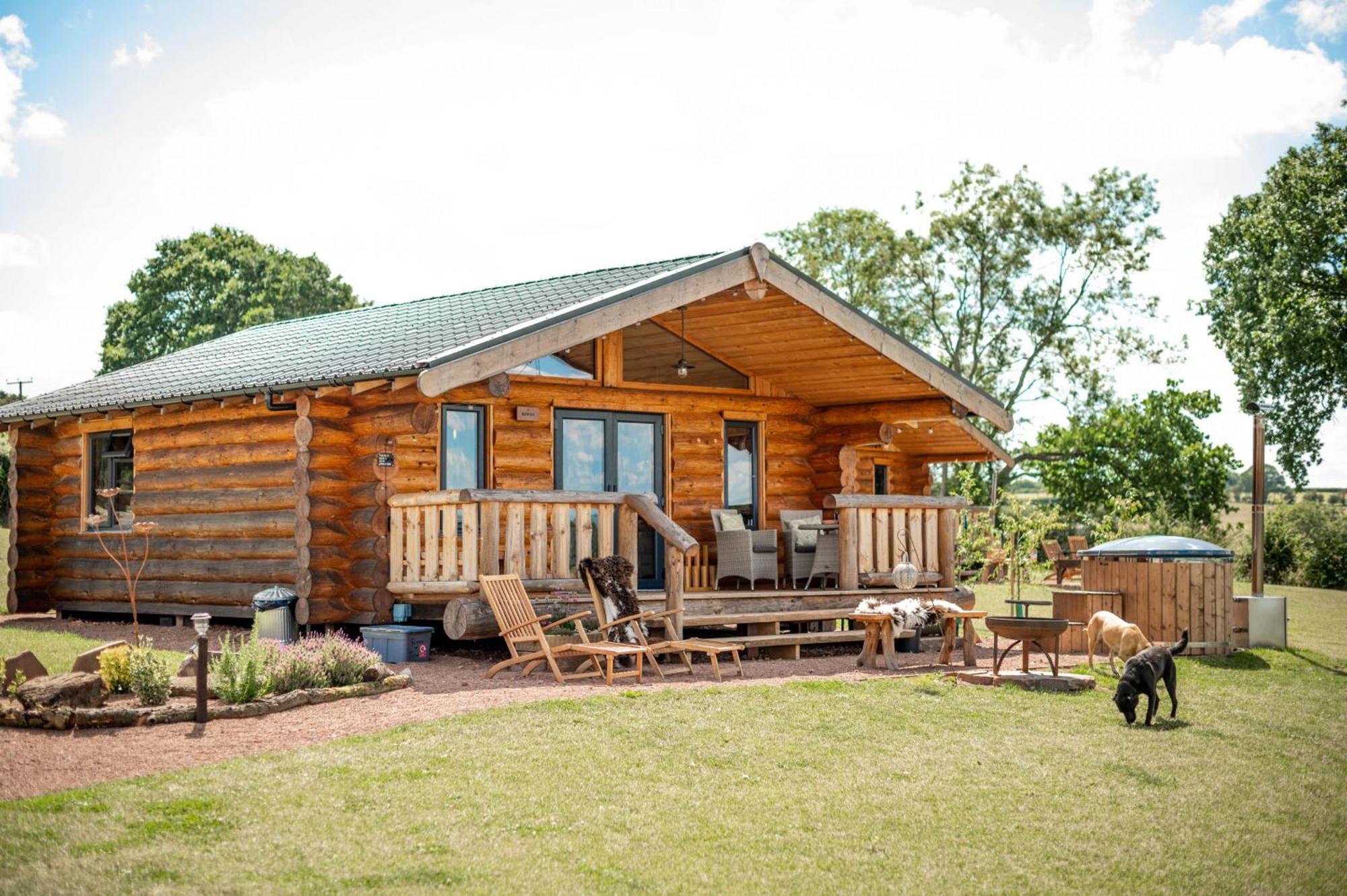 Rowan - Tedstone Log Cabins Bromyard Exterior foto